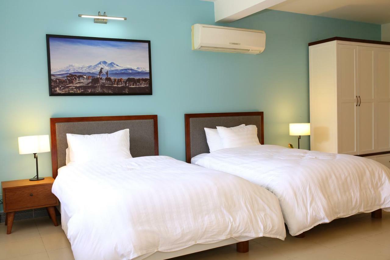 Brighton Boutique Hotel Phú Mỹ Esterno foto
